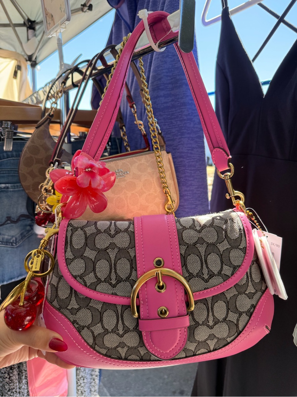 Soho Bag Signature Jacquard Shoulder
Bag CJ814 pink - NWT